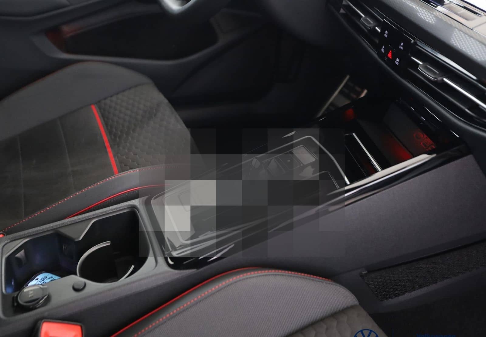 Volkswagen Golf VIII 2.0 TSI GTI Clubsport+HUD+PANO+MATRIX foto 12
