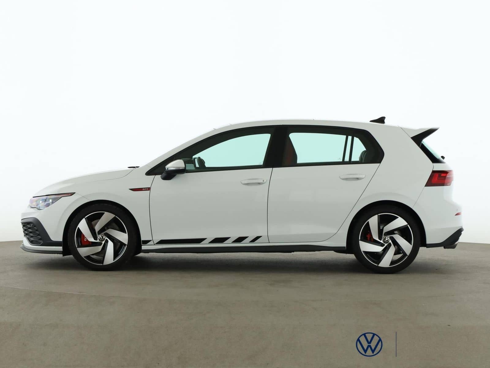 Volkswagen Golf VIII 2.0 TSI GTI Clubsport+HUD+PANO+MATRIX foto 3