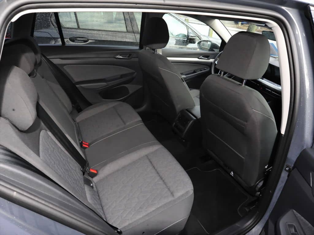 Volkswagen Golf VIII Variant 1.0 eTSI Move Navi SHZ APP-C. foto 12