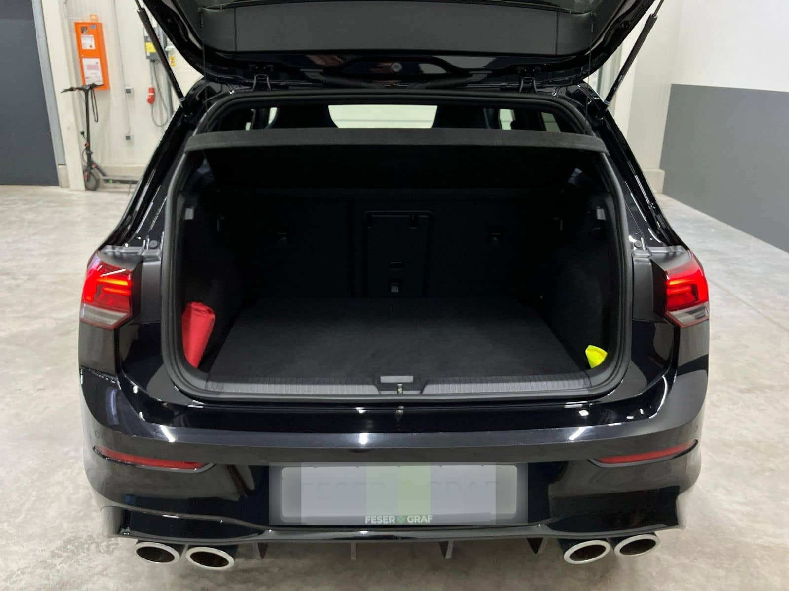 Volkswagen Golf VIII R DSG 4M RFK Navi SHZ foto 10