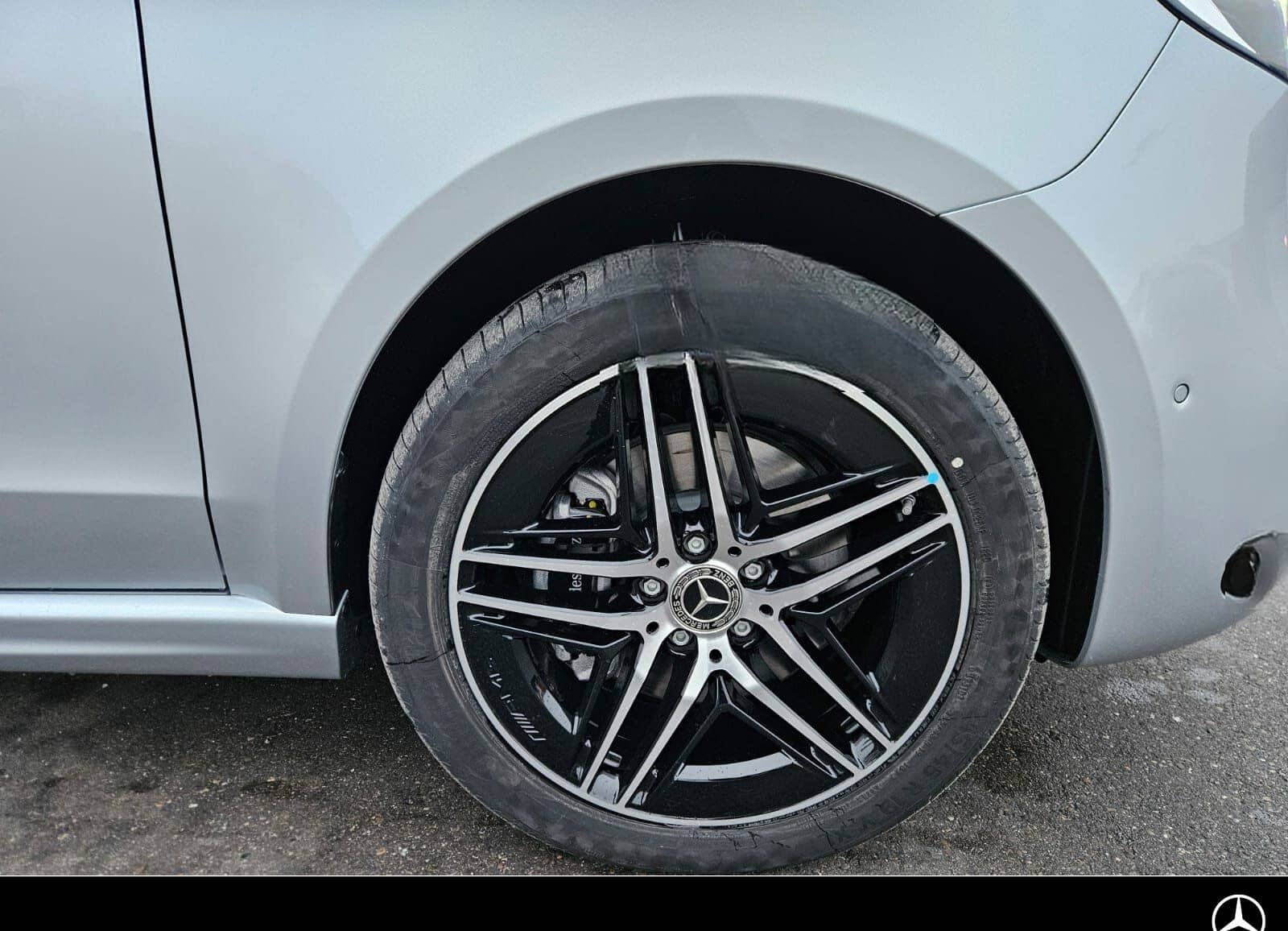 Mercedes-Benz V 300 d 4MATIC AVANTGARDE Lang Allrad AMG DISTRO foto 5