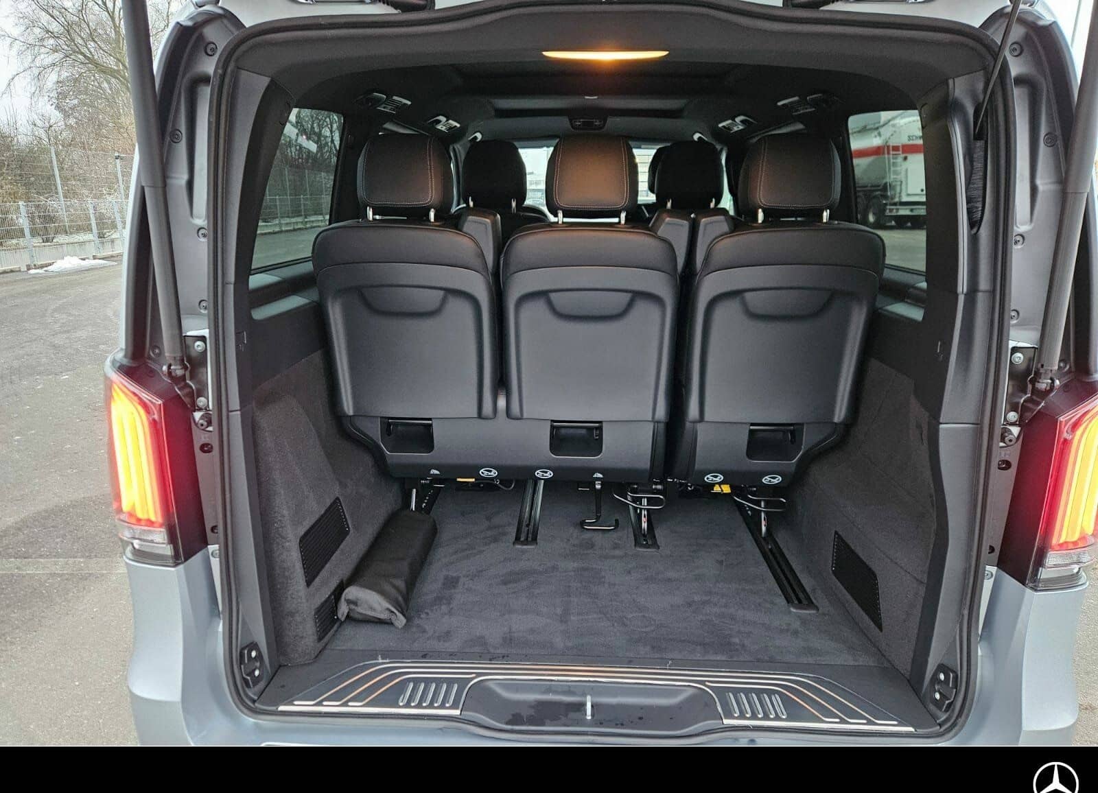 Mercedes-Benz V 300 d 4MATIC AVANTGARDE Lang Allrad AMG DISTRO foto 10