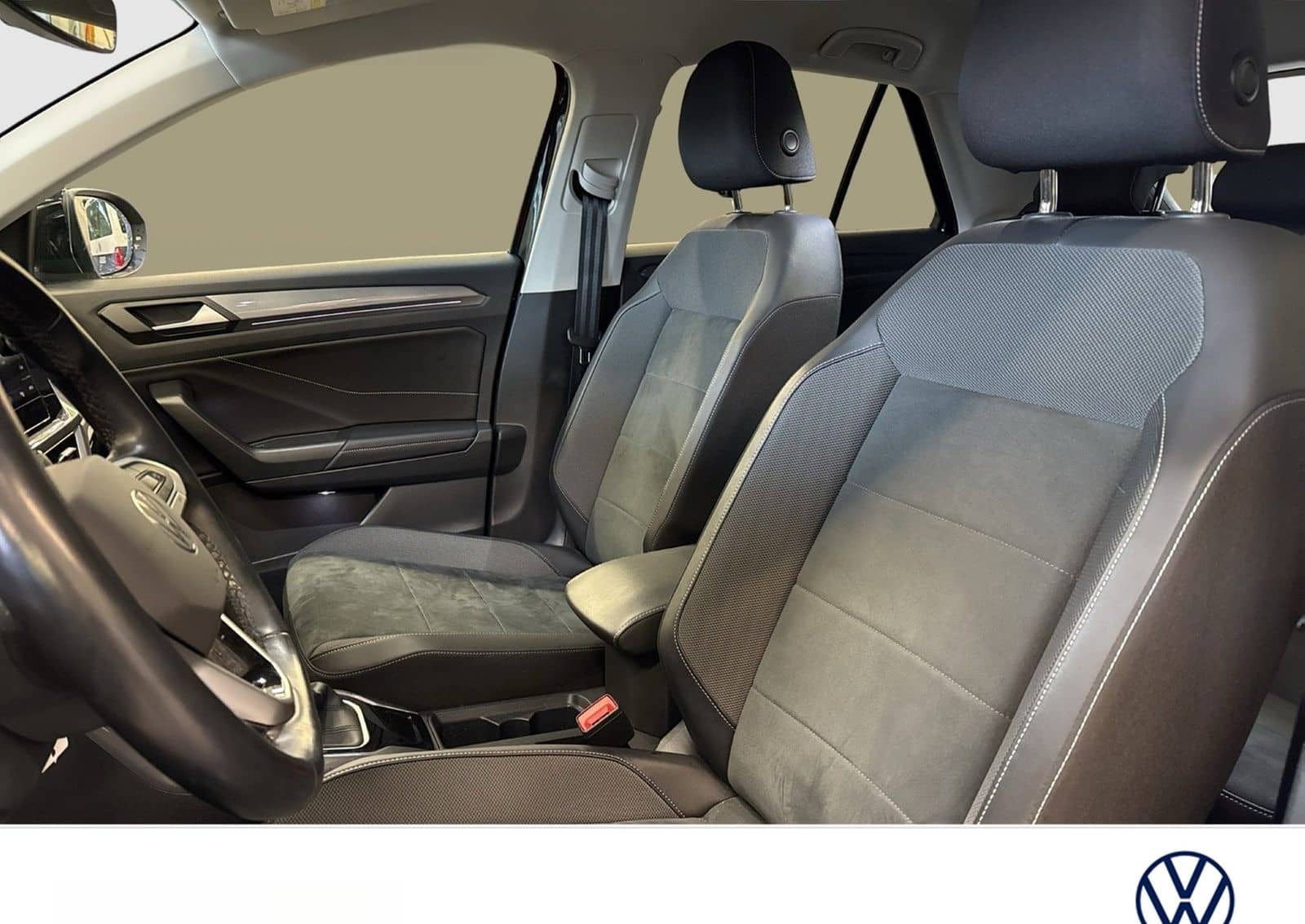 Volkswagen T-Roc 1.0 STYLE ACC NAVI LM17 CARPLAY SITZHEIZ. foto 7