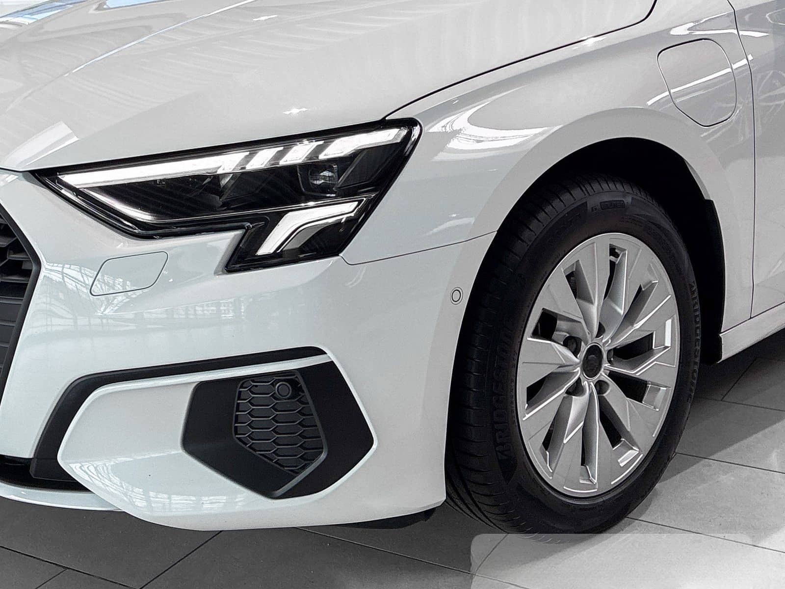 Audi A3 40 1.4 TFSI e-tron Sportback AT LED NAVI ACC foto 4