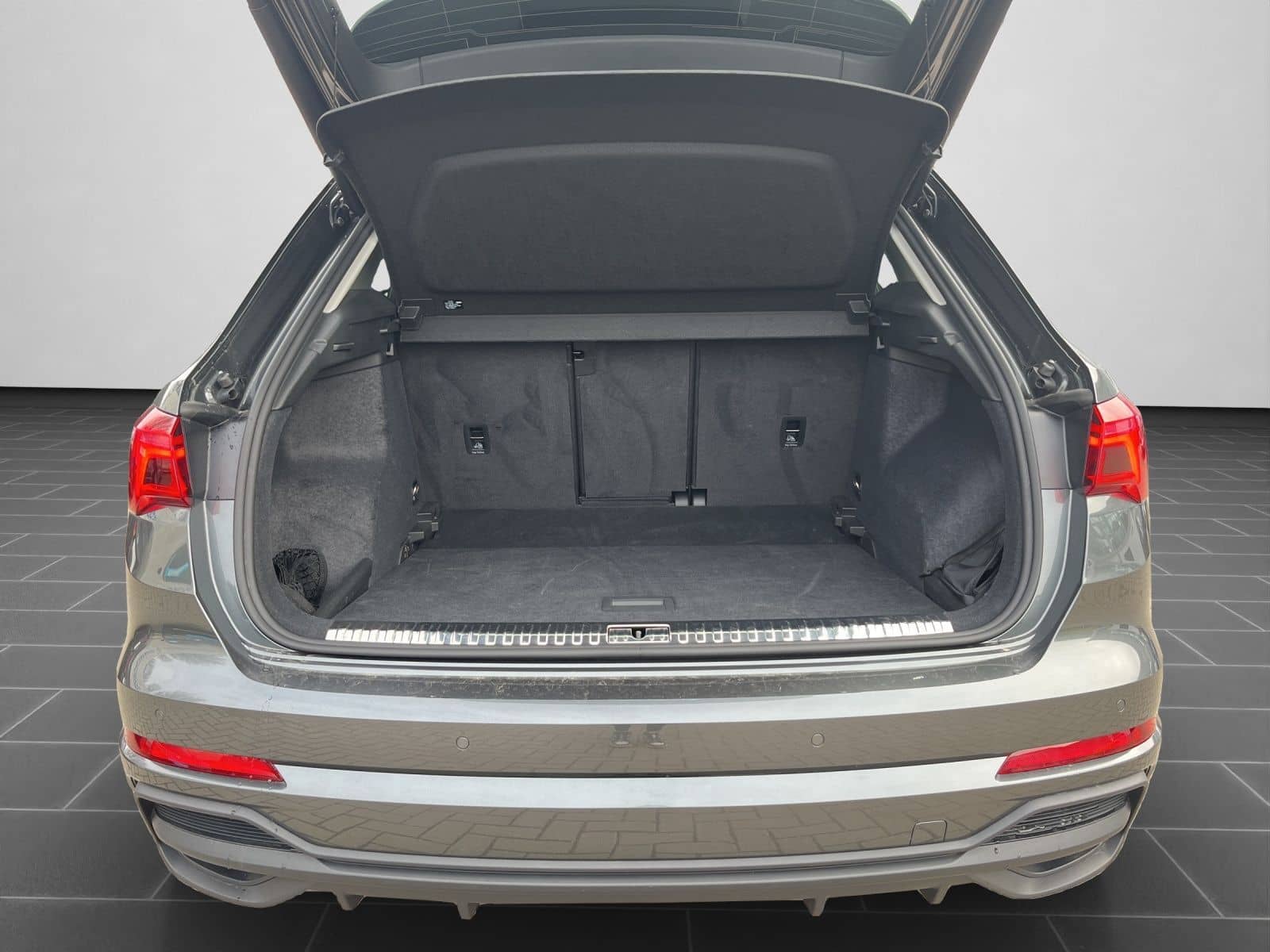 Audi Q3 35 TFSI S tronic S line NAVI SHZ RFK LED foto 15