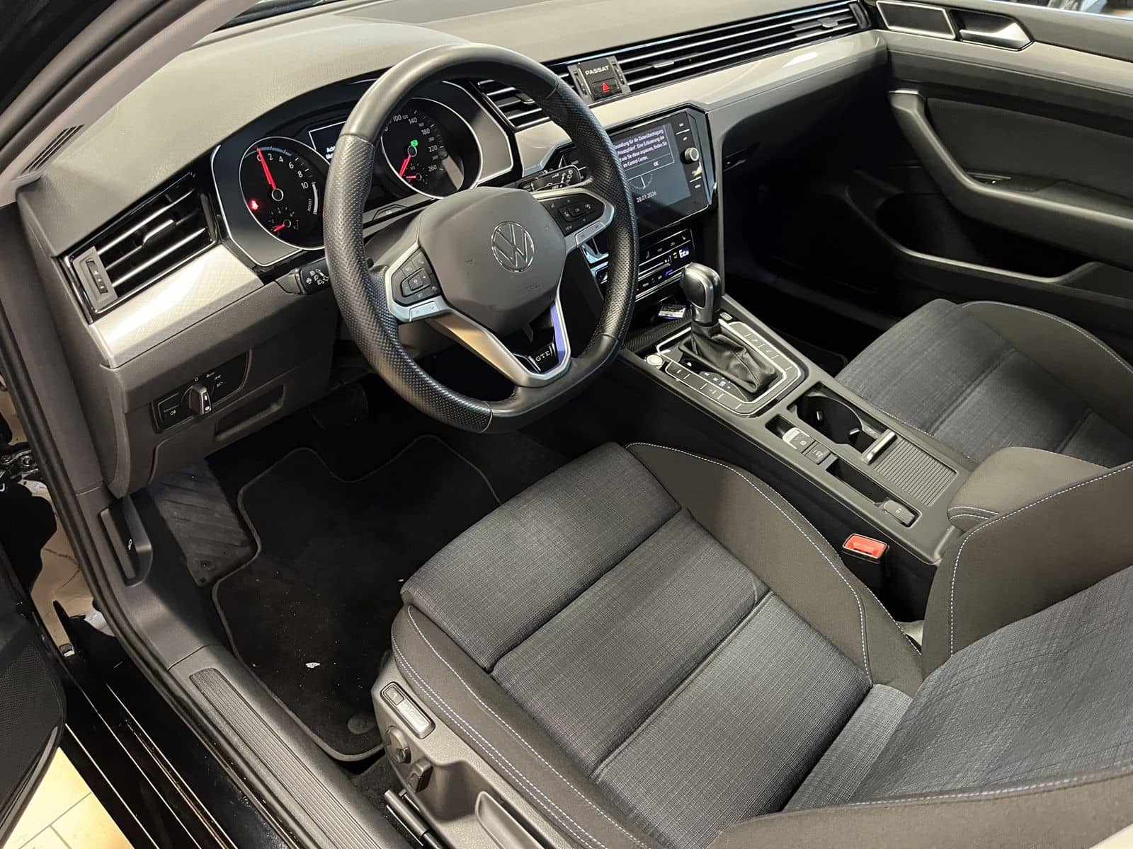 Volkswagen Passat GTE*ACC*AHK*Totwinkel*R.cam*SHZ*Tempomat foto 11