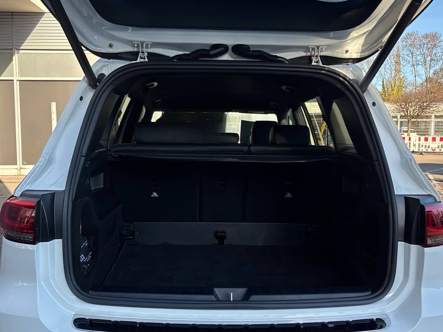 Mercedes-Benz GLB 250 AMG Kamera Totwinkel CarPlay MBUX AHK foto 16