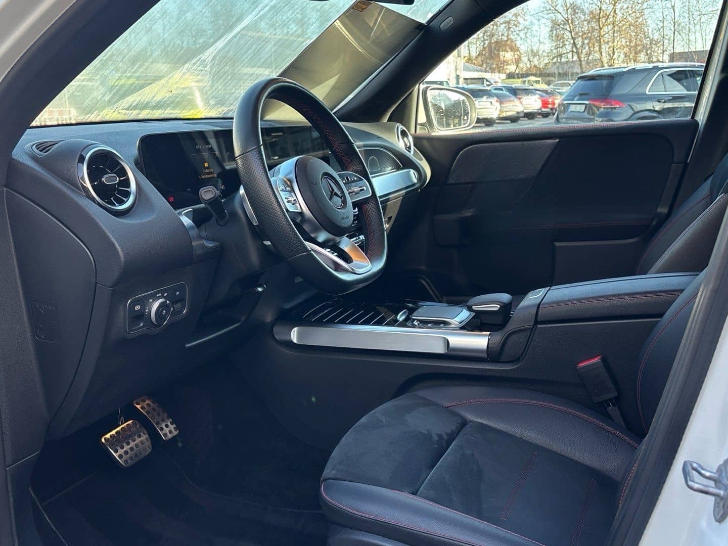 Mercedes-Benz GLB 250 AMG Kamera Totwinkel CarPlay MBUX AHK foto 9