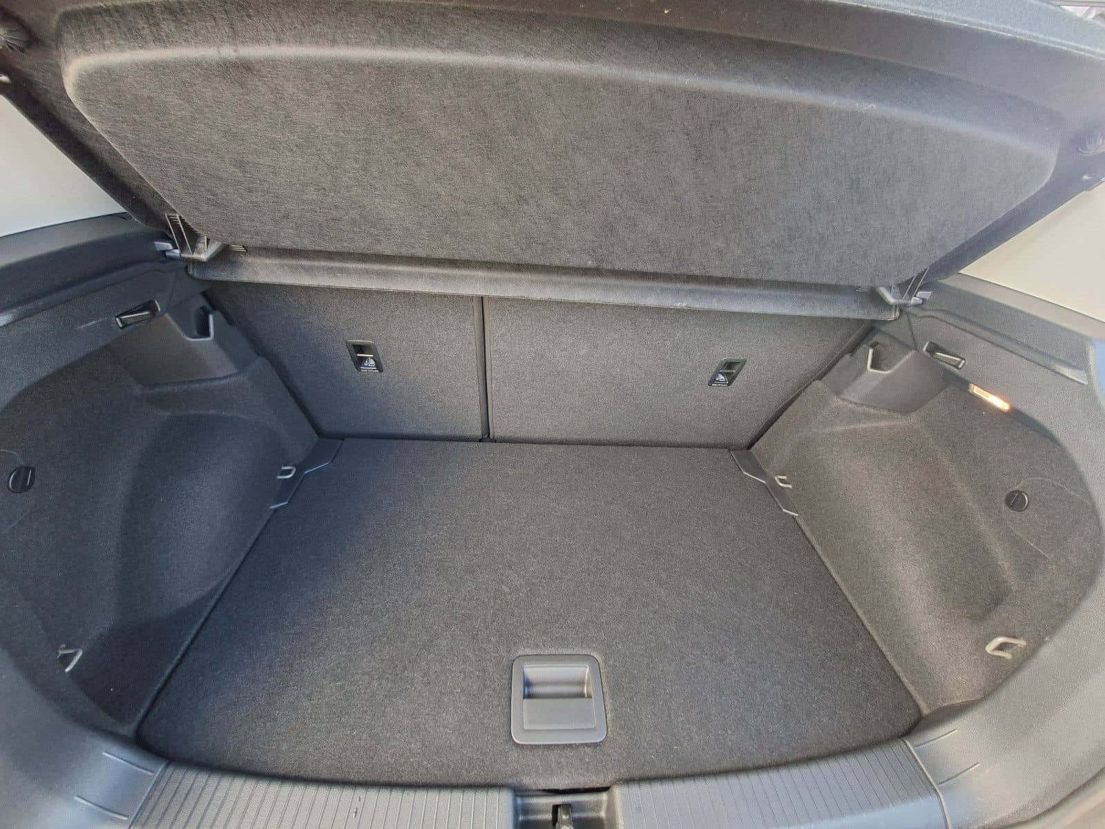 Volkswagen T-Cross Active ACC,Navi,Ahk,Keyless foto 15