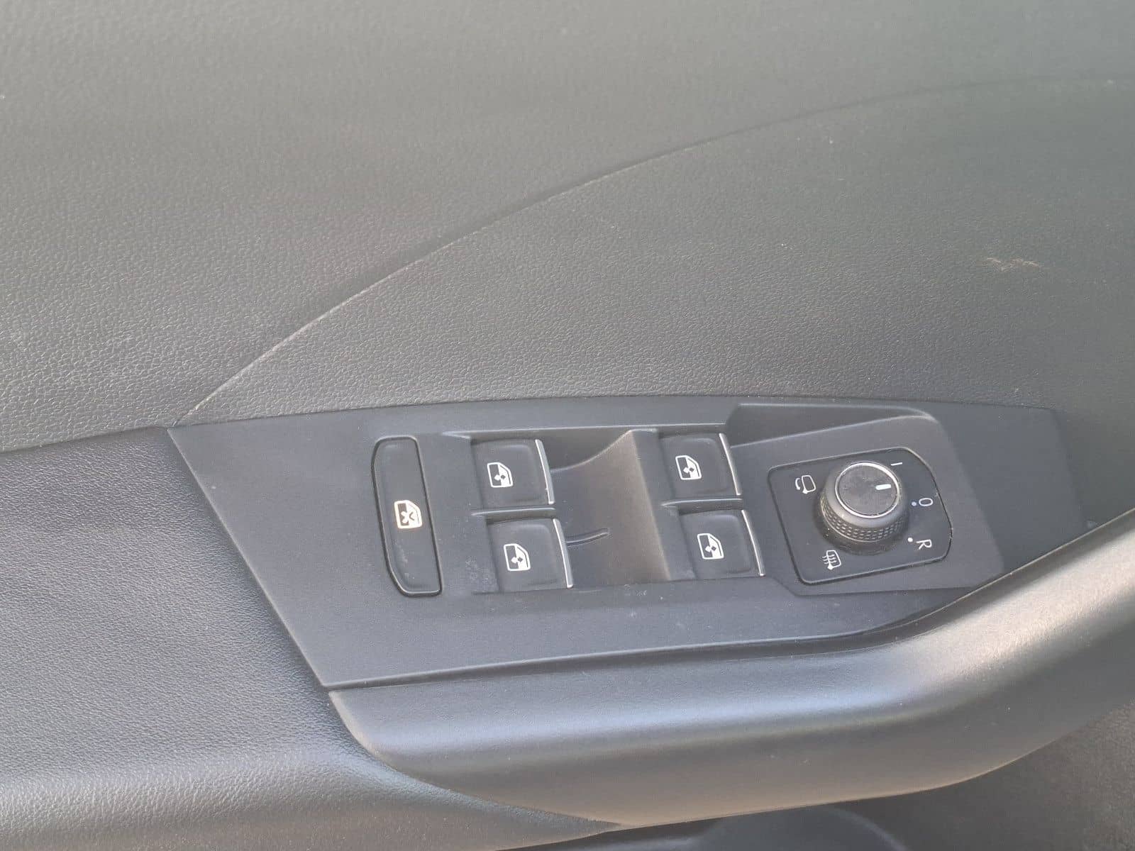 Volkswagen T-Cross Active ACC,Navi,Ahk,Keyless foto 7