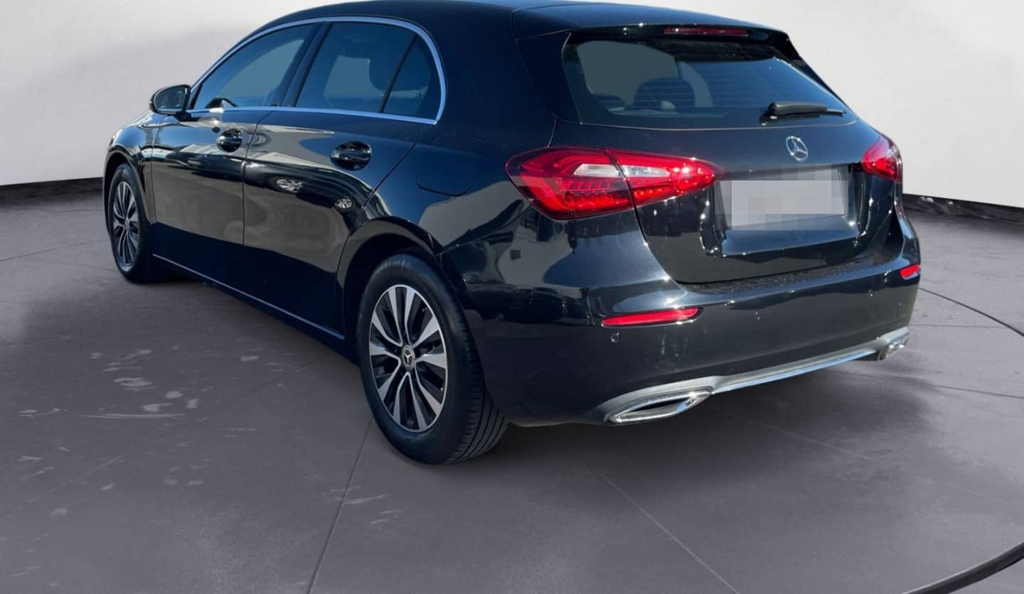 Mercedes-Benz A 180 NAVI/ASSISTENTEN/KEYLESS/AHK+++ foto 3