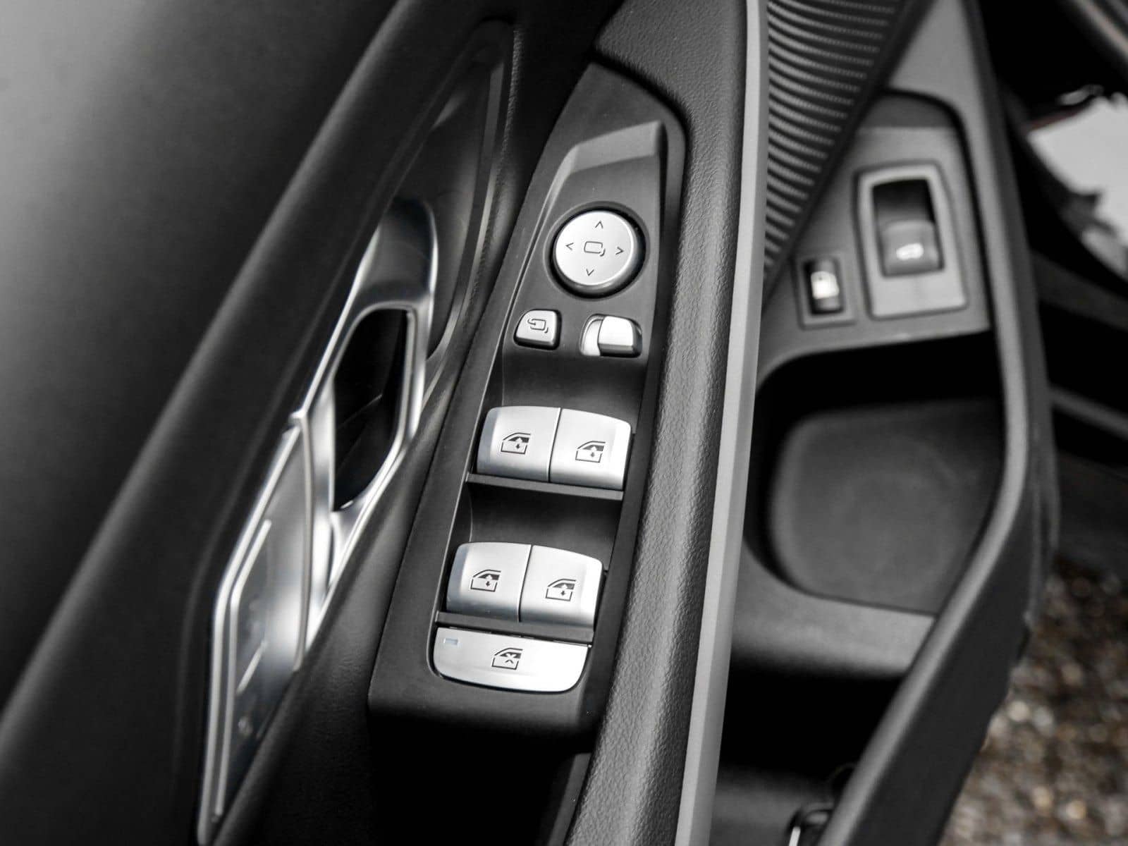 BMW 330e ADAPT.LED+HuD+DA PROF+360°+GLASDACH foto 14