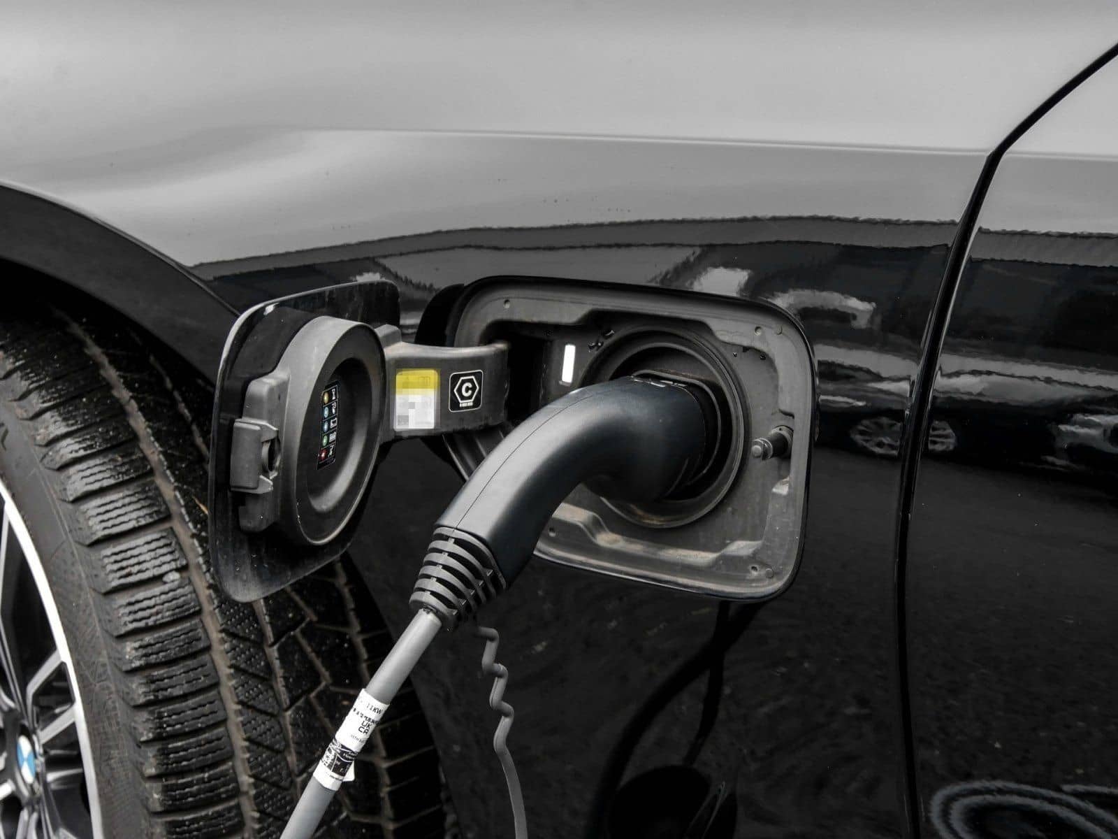 BMW 330e ADAPT.LED+HuD+DA PROF+360°+GLASDACH foto 16