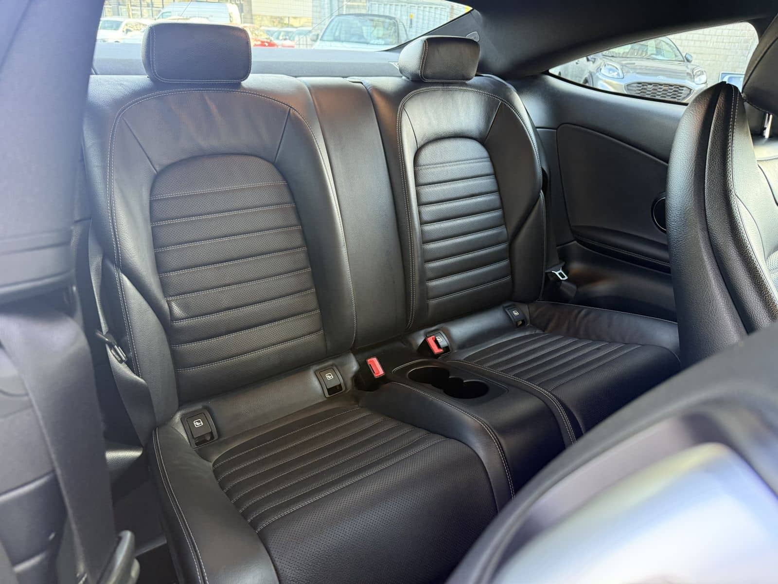 Mercedes-Benz C 200 d Coupe AMG Line | DigitalTacho | LED foto 10