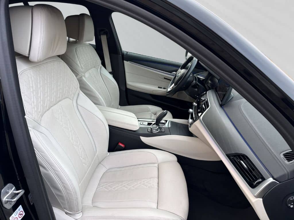 BMW 530 xd Limousine Luxury Line HiFi HUD Komfortsit foto 13