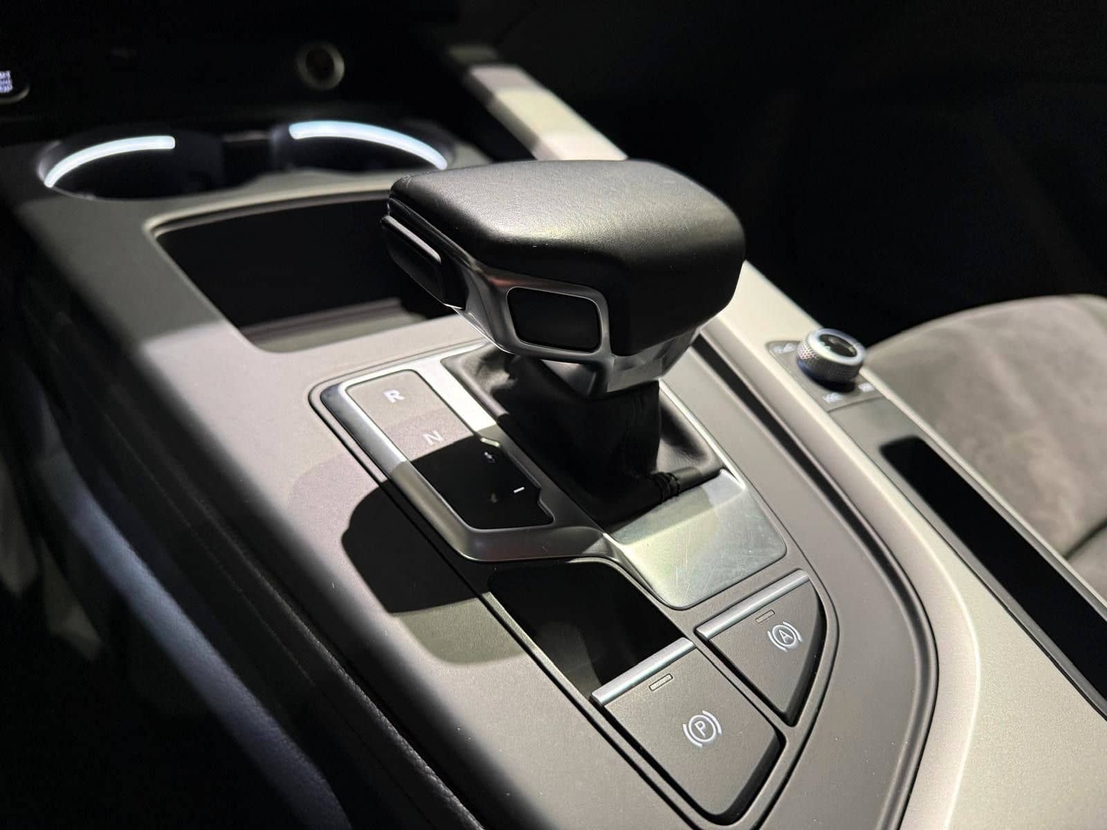 Audi A4 Avant 40 TDI basis*SHZ*RFK*Memory* foto 19