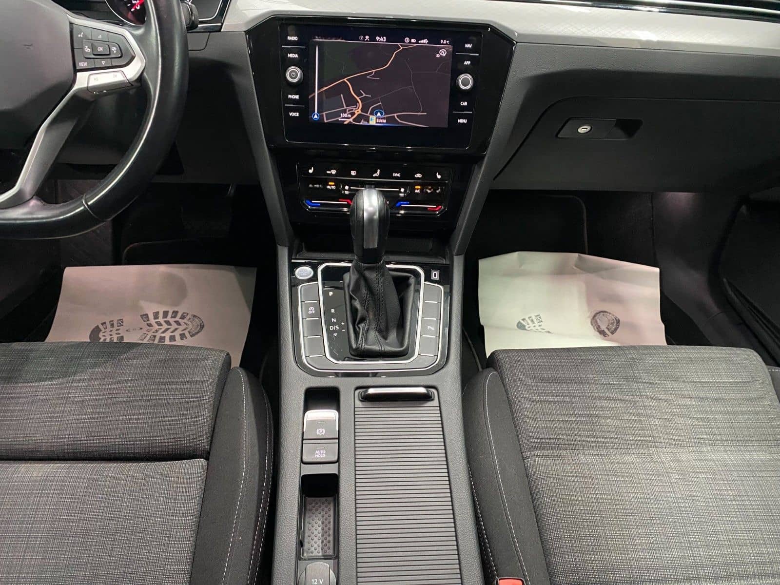 Volkswagen Passat 2.0 Business ACC/ ALU17"/NAVI/14 WEGE S foto 9