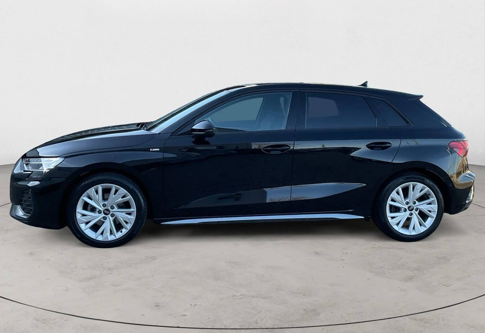 Audi A3 Sportback S line 35 TDI LED NAVI KAMERA SHZ foto 4