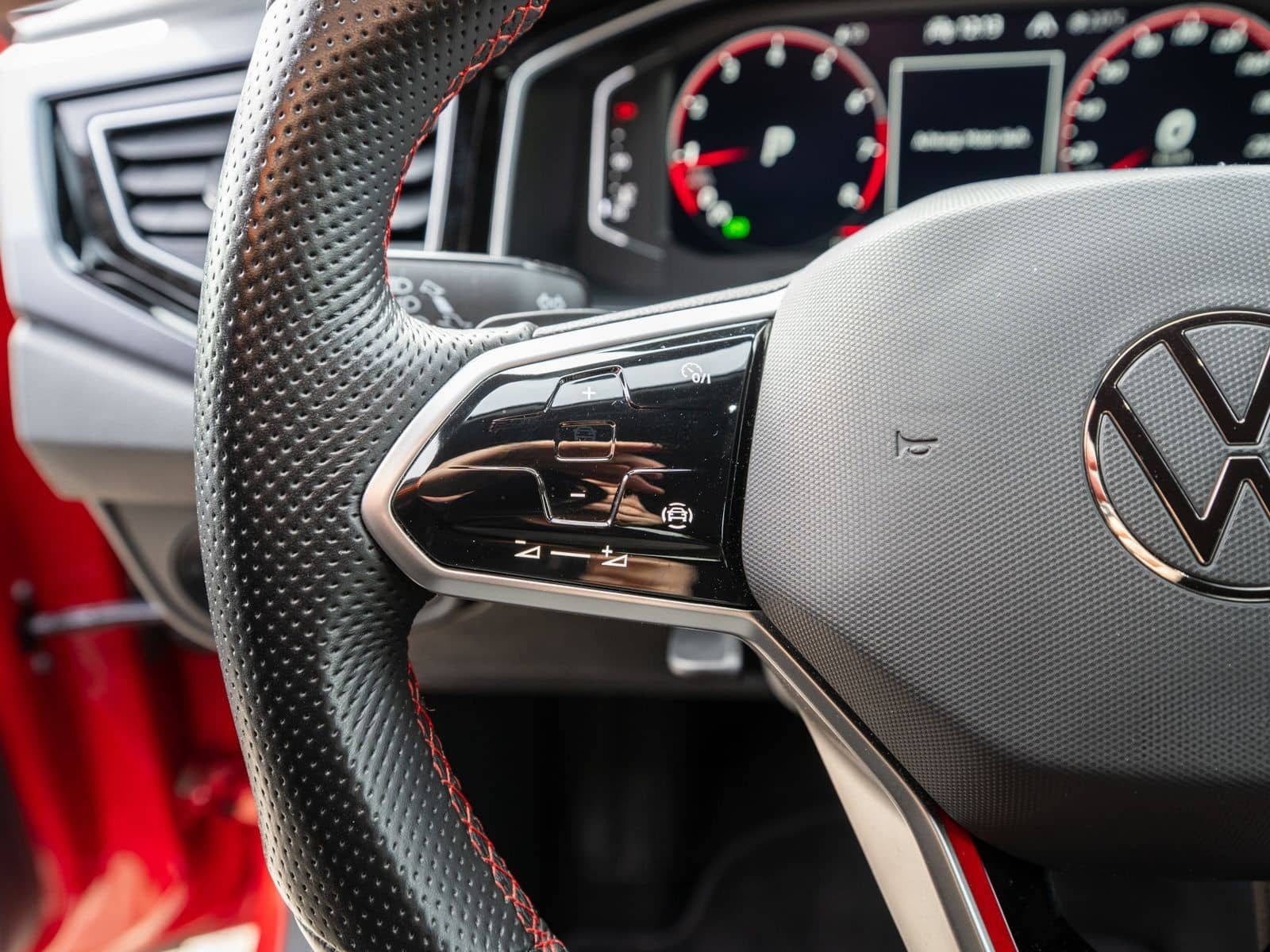 Volkswagen Polo GTI 2.0 TSI DSG LED NAVI RFK SHZ AppConnect foto 17