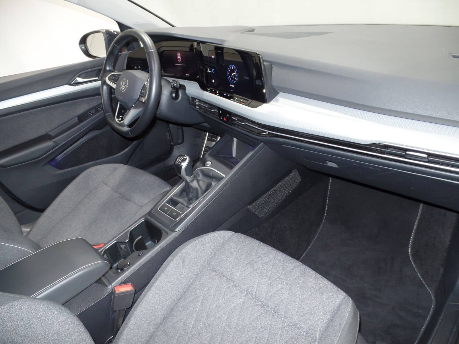 Volkswagen Golf VIII 1.0 TSI Move APP*CAM*SHZ*LED foto 17