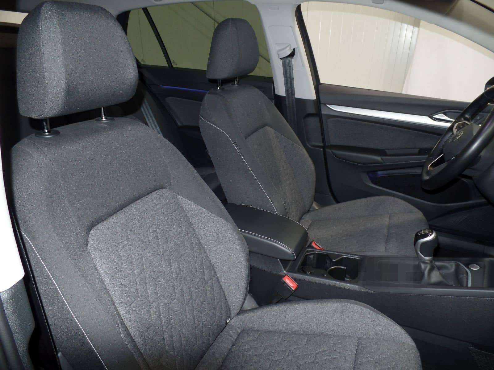 Volkswagen Golf VIII 1.0 TSI Move APP*CAM*SHZ*LED foto 8