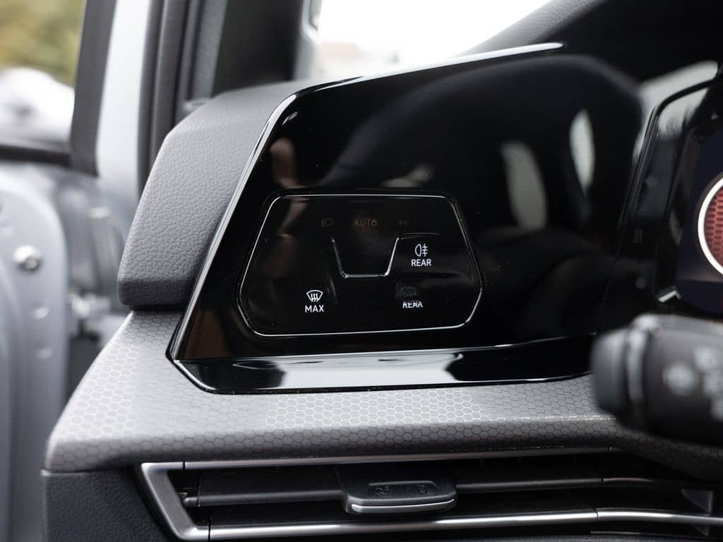 Volkswagen Golf VIII 2.0 TSI GTI Clubsport MATRIX-LED ACC foto 24