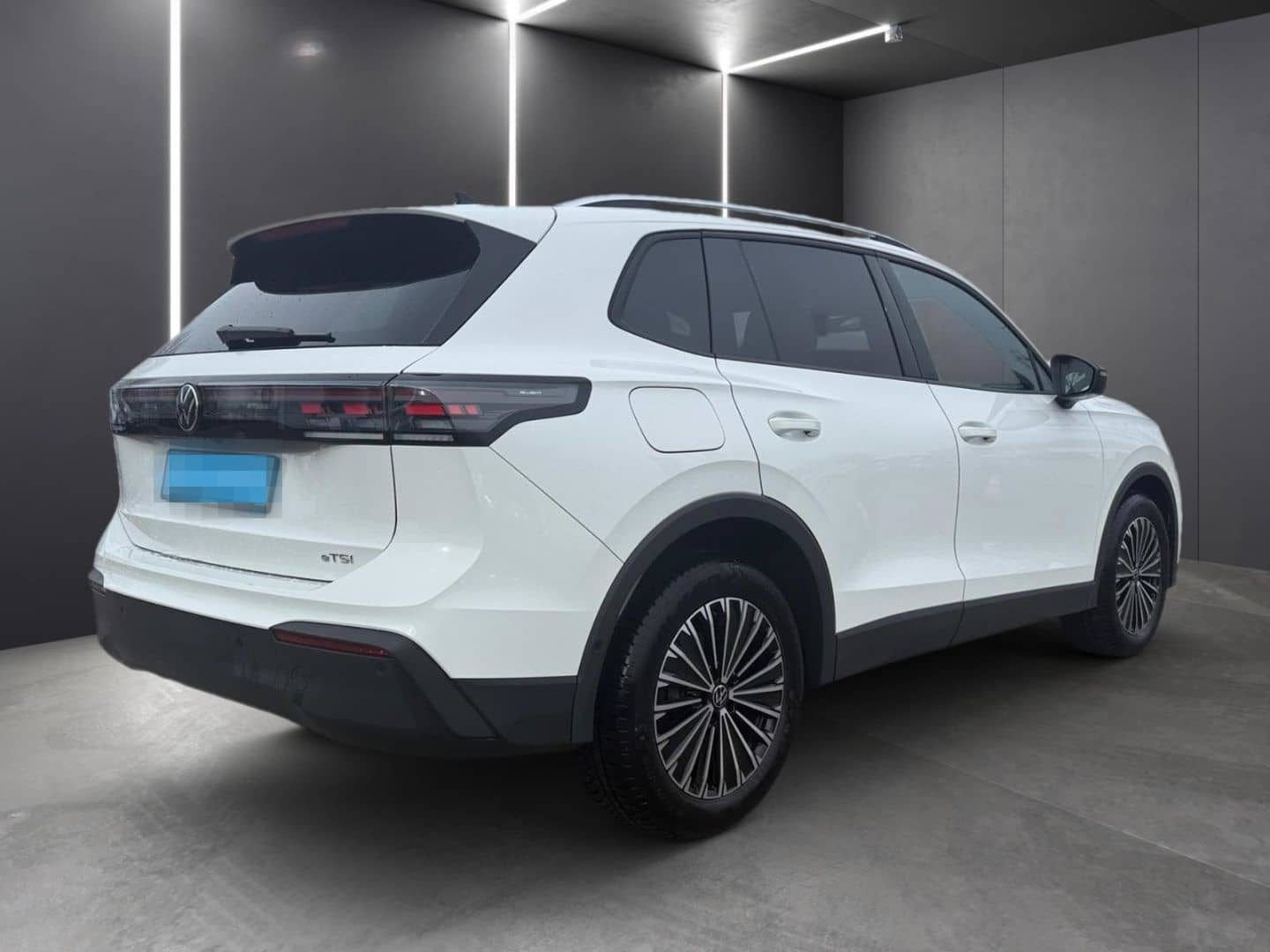 Volkswagen Tiguan GOAL 1.5 eTSI DSG AHK-klappbar Navi foto 4