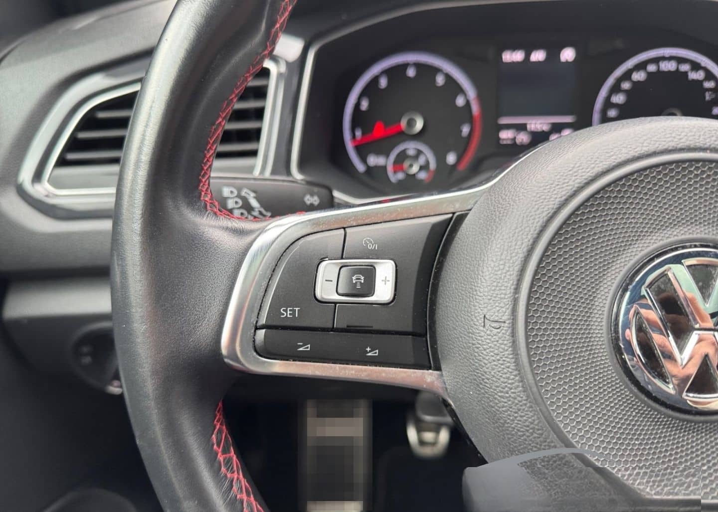 Volkswagen T-Roc 1.5 Sport El. Pano Navi 2-Zonen-Klima Fahr foto 14