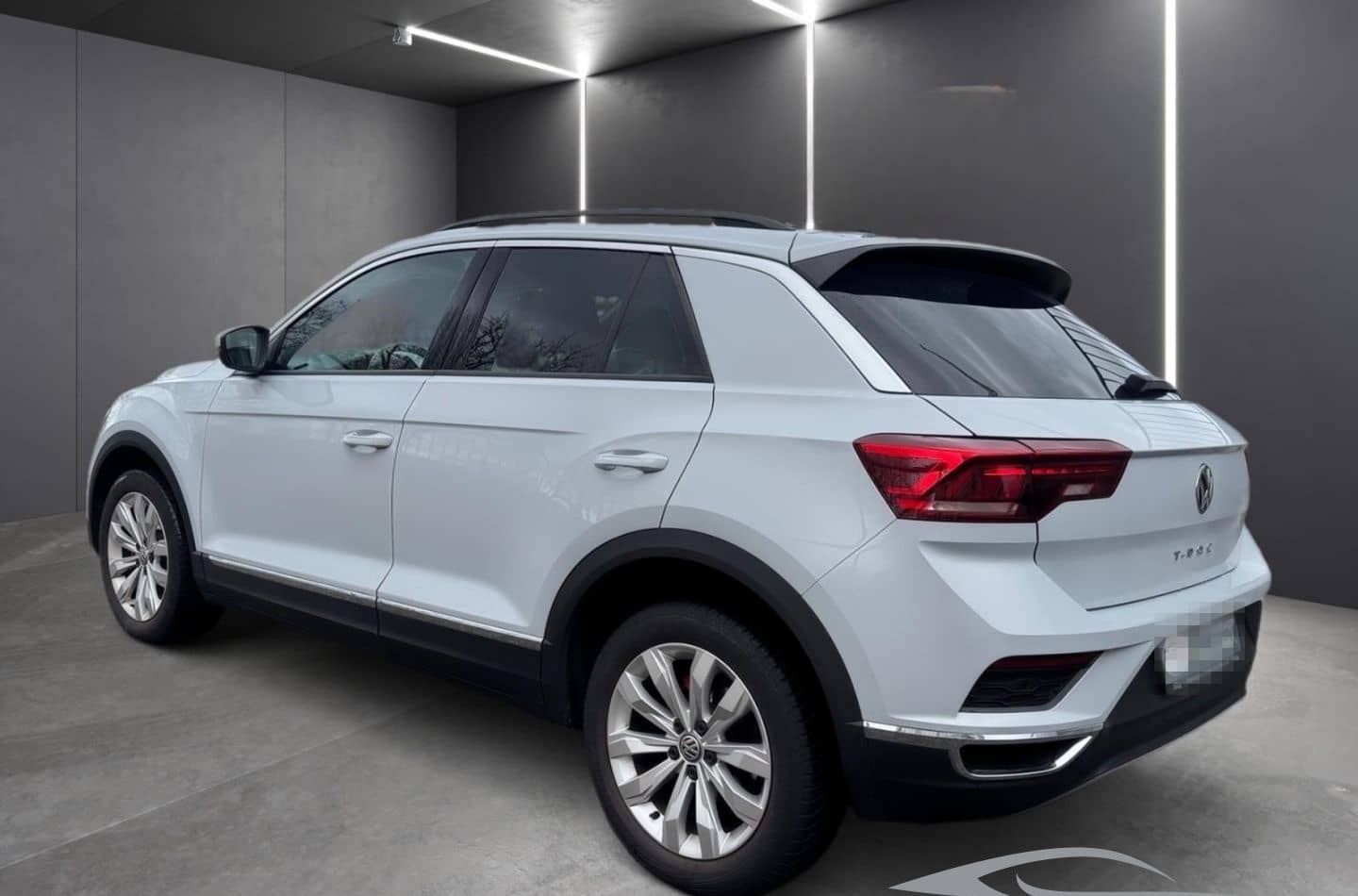 Volkswagen T-Roc 1.5 Sport El. Pano Navi 2-Zonen-Klima Fahr foto 4