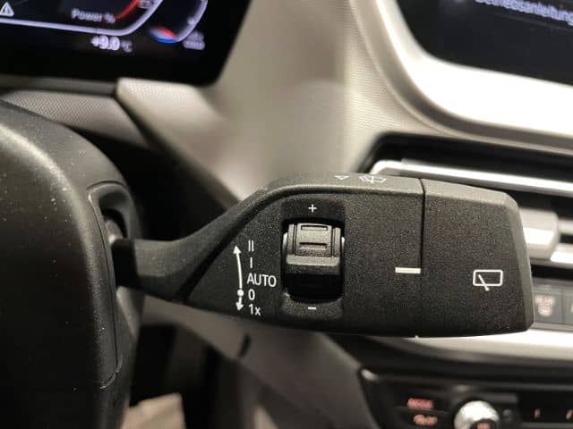 BMW 118 d Advantage Automatik EU6d Navi LED PDCv+h foto 18