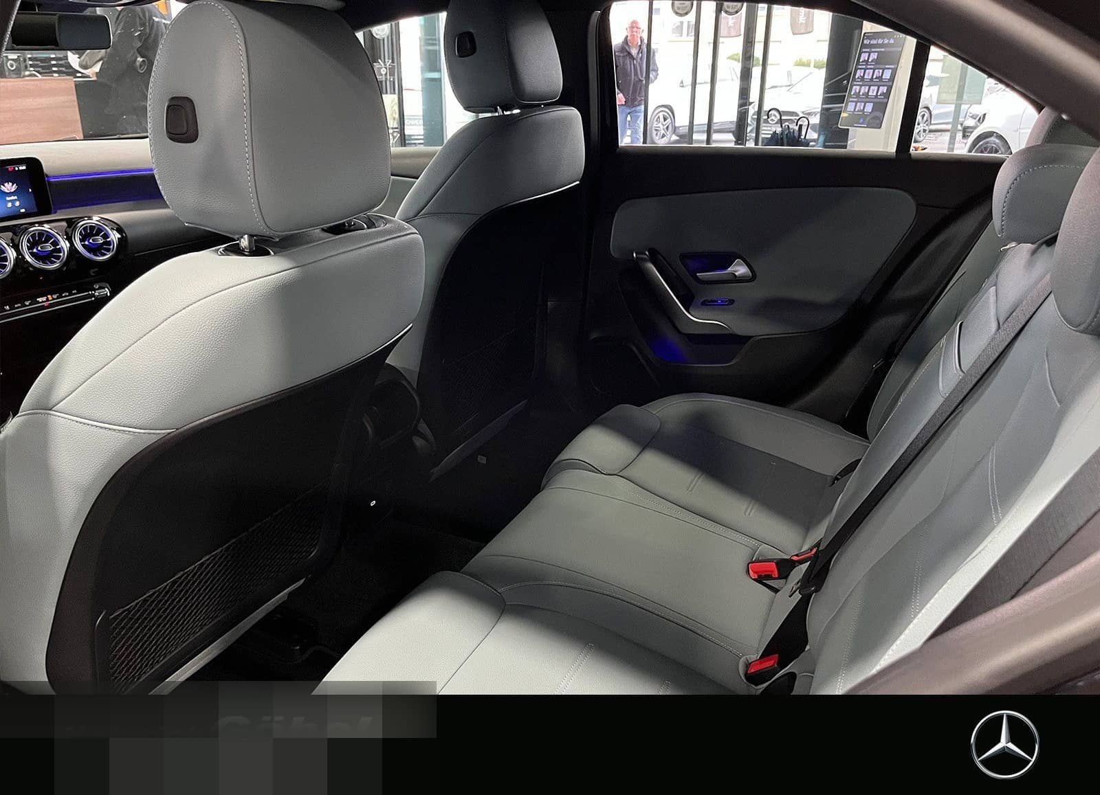 Mercedes-Benz A 220 d Lim. AMG+NIGHT+AMBIENTE+KAMERA+LENKRADHZ foto 9