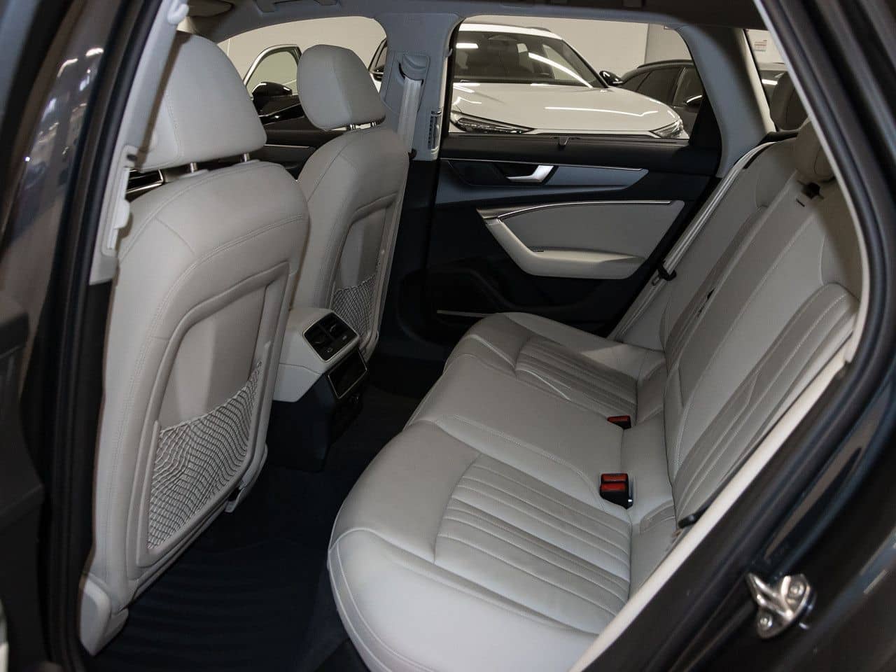 Audi A6 Avant 50 TFSI e quattro Panorama B&O VirtCo foto 15