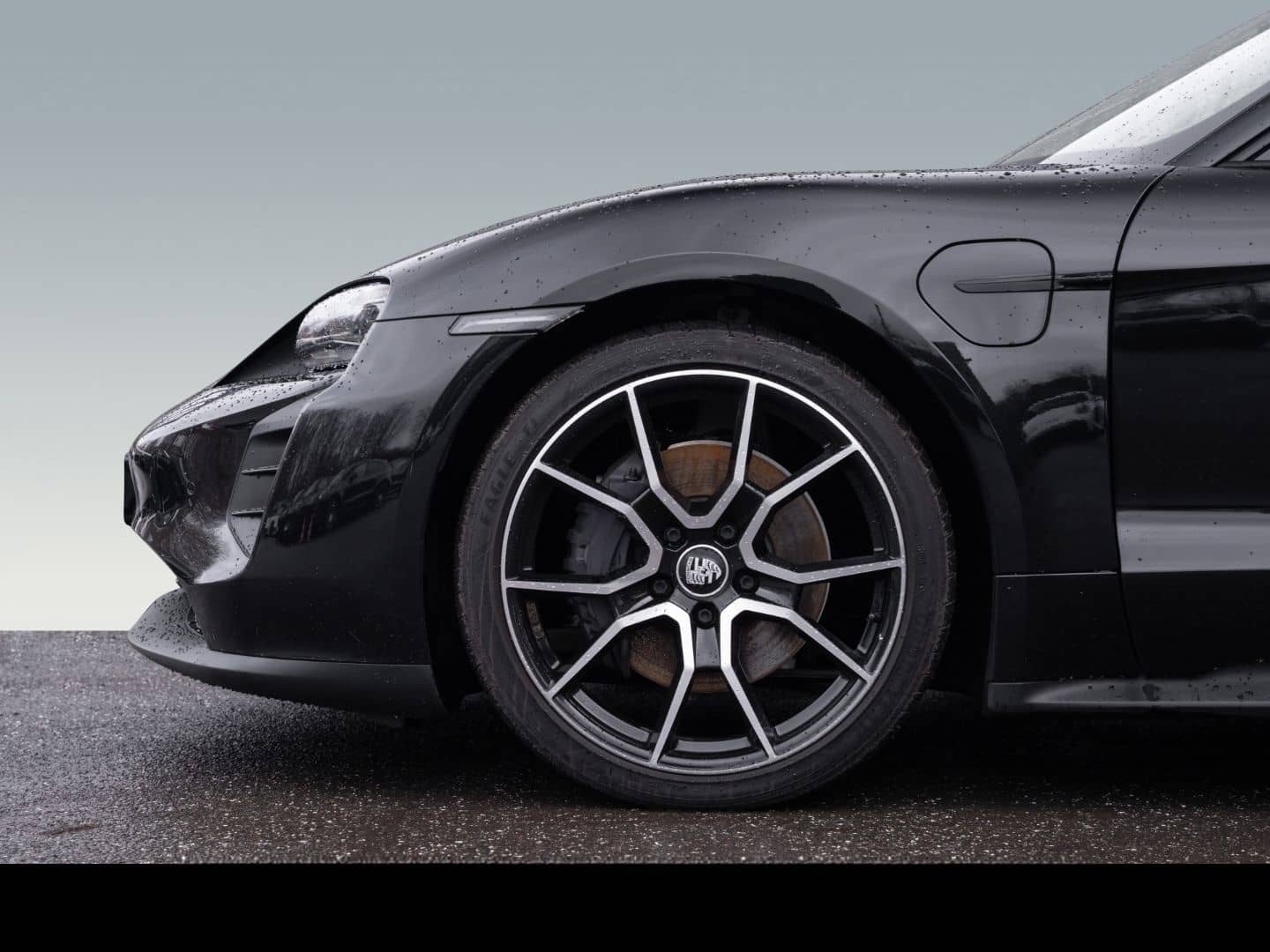 Porsche Taycan Sport Turismo Sport Paket Lederfreie LED foto 16