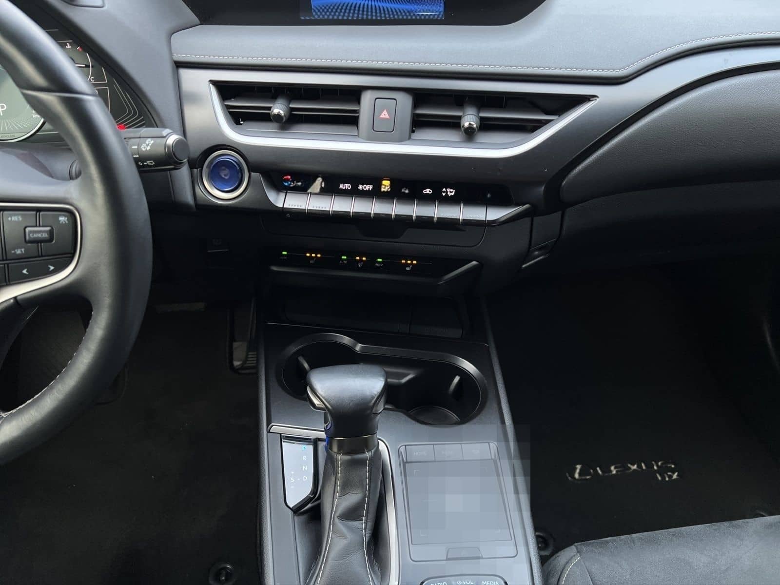 Lexus UX 250h*STYLE.*1HD*SHZ*NAVI*CARPLAY* foto 14