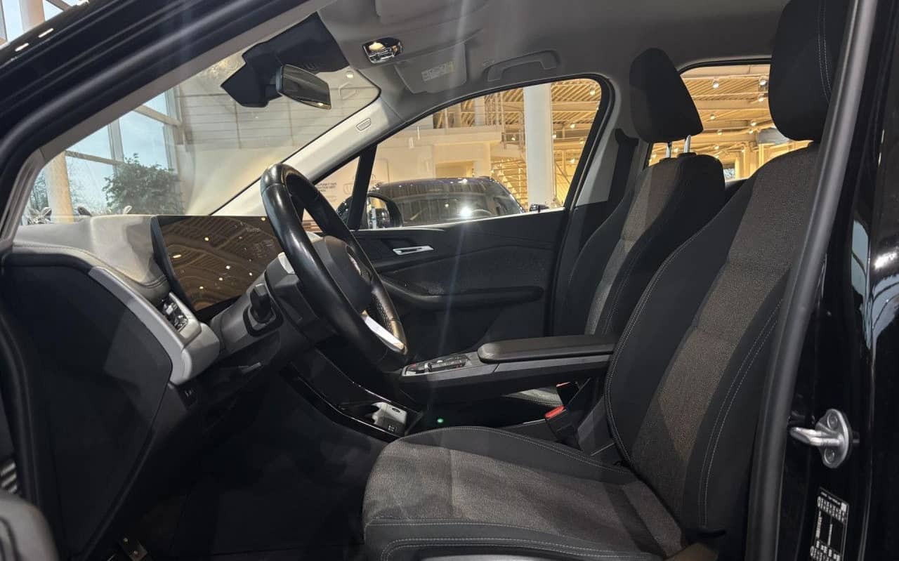 BMW 218d ActiveT.Aut.Navi driving Ass ada LED RFK foto 8