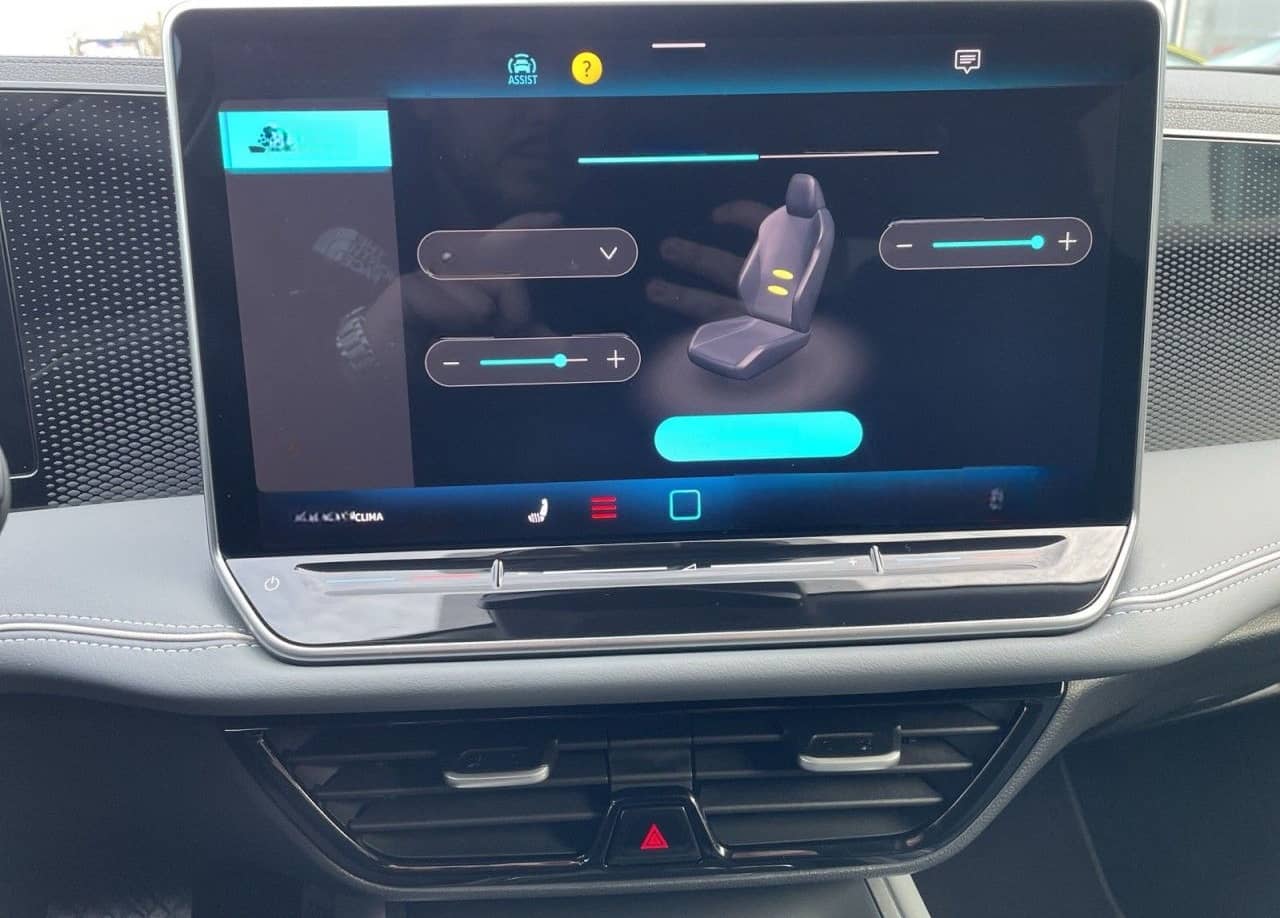 Volkswagen Passat Variant 2.0 TDI Business/360Cam/Travel/AC foto 14