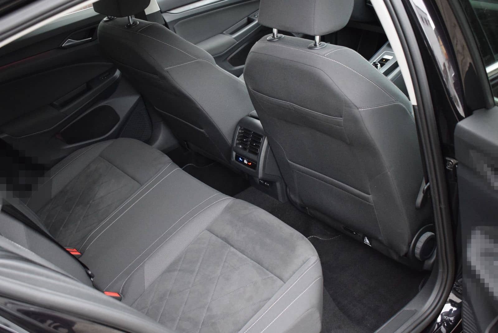 Volkswagen Golf VIII 1.4 TSI Style Hybrid NaviACC/WinterP foto 4