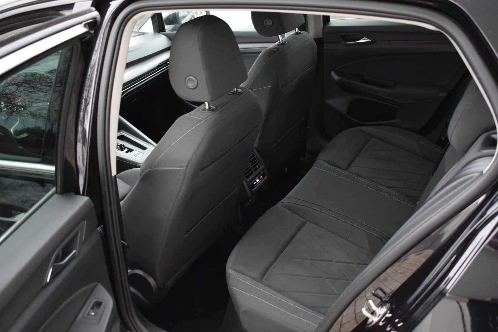 Volkswagen Golf VIII 1.4 TSI Style Hybrid NaviACC/WinterP foto 10