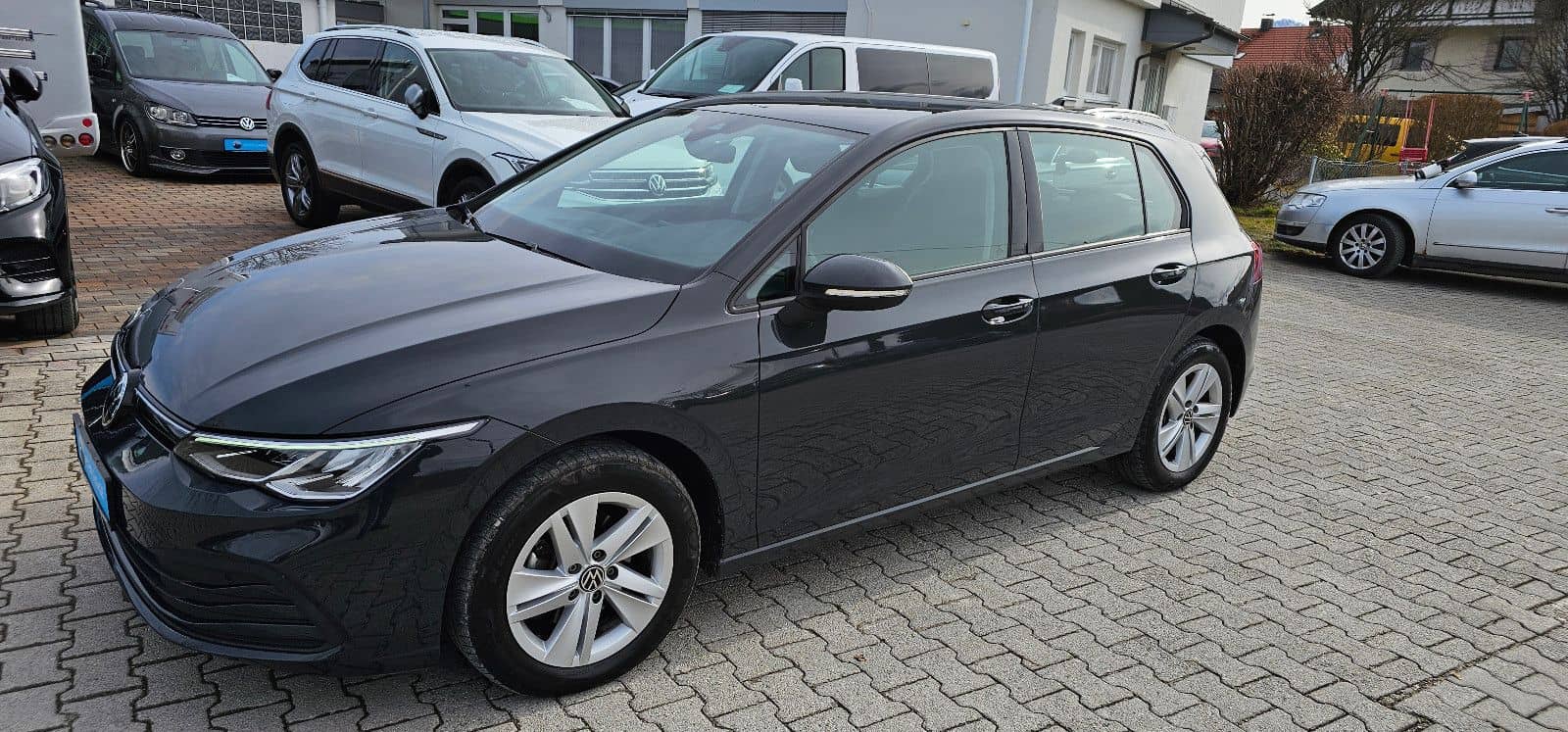 Volkswagen Golf*VIII*Lim.*2.0*TDI*Life*Virtual*LED*Ambiente foto 2