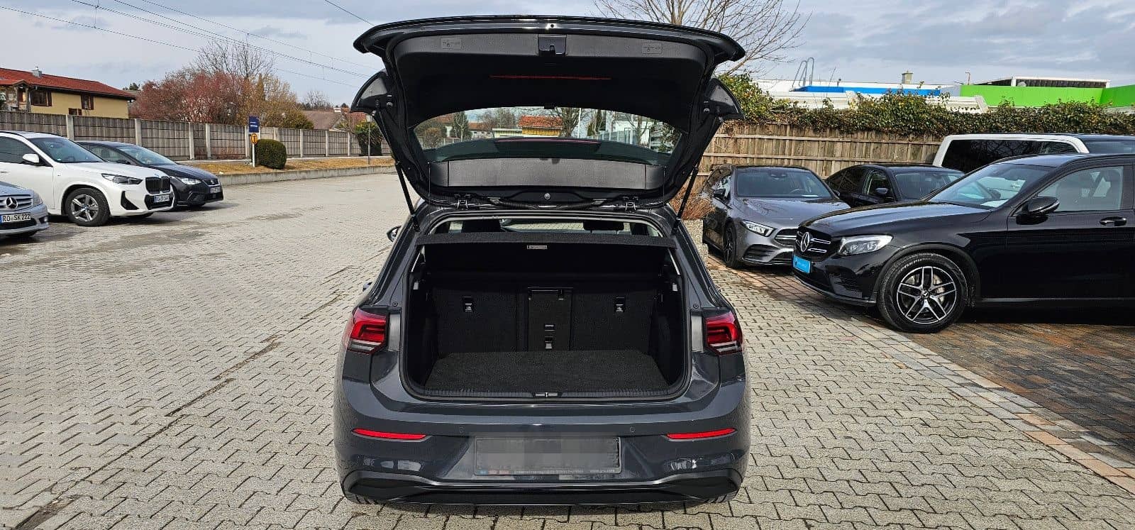 Volkswagen Golf*VIII*Lim.*2.0*TDI*Life*Virtual*LED*Ambiente foto 11