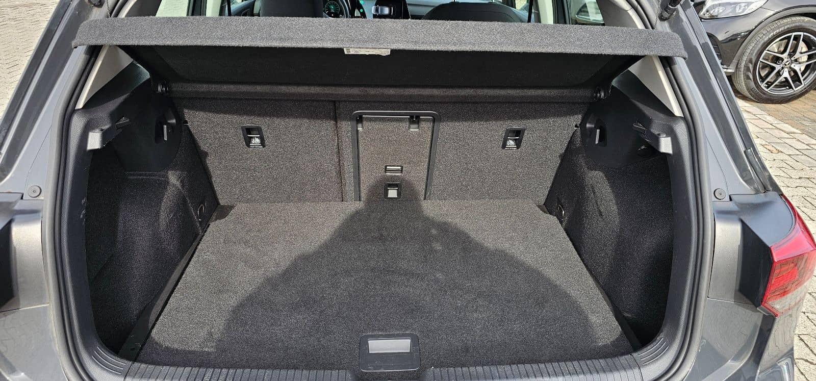 Volkswagen Golf*VIII*Lim.*2.0*TDI*Life*Virtual*LED*Ambiente foto 13