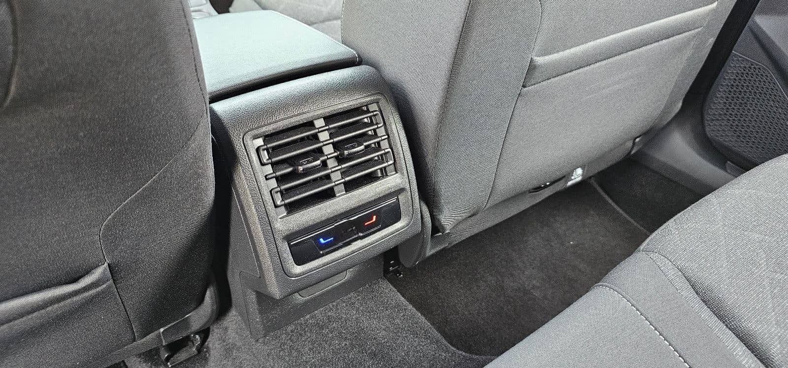 Volkswagen Golf*VIII*Lim.*2.0*TDI*Life*Virtual*LED*Ambiente foto 16