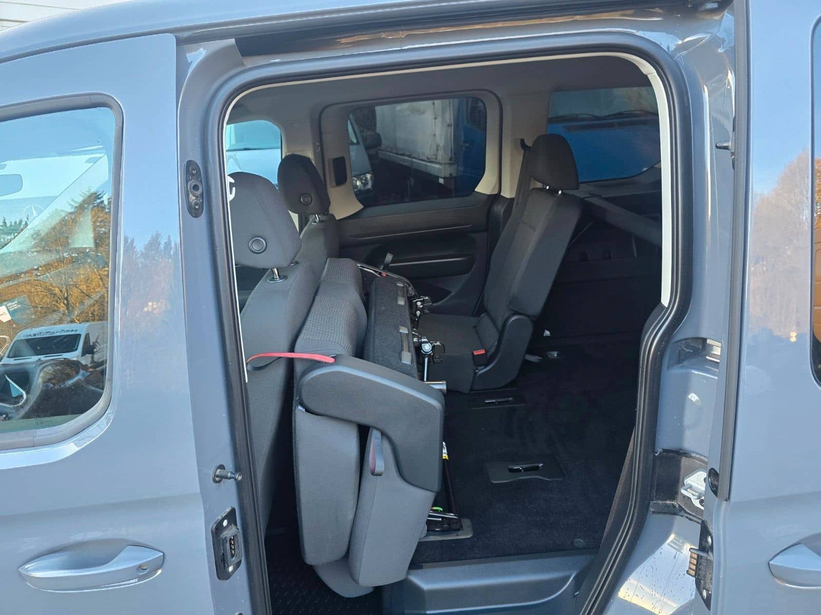 Volkswagen Caddy Basis foto 14