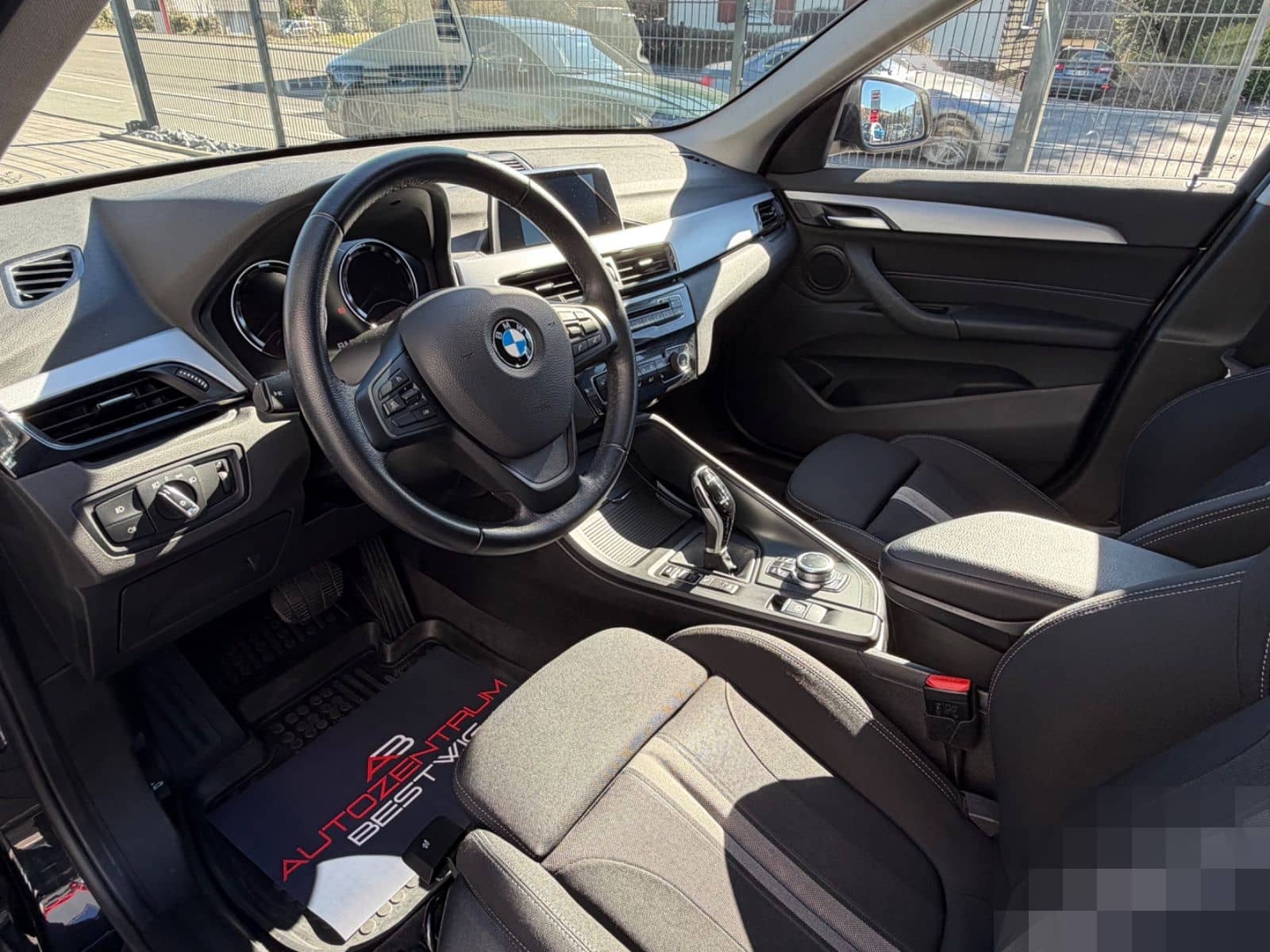 BMW X1 X-Drive 18d Advantage*8-FACH*SHZG*PDC*TOP foto 7