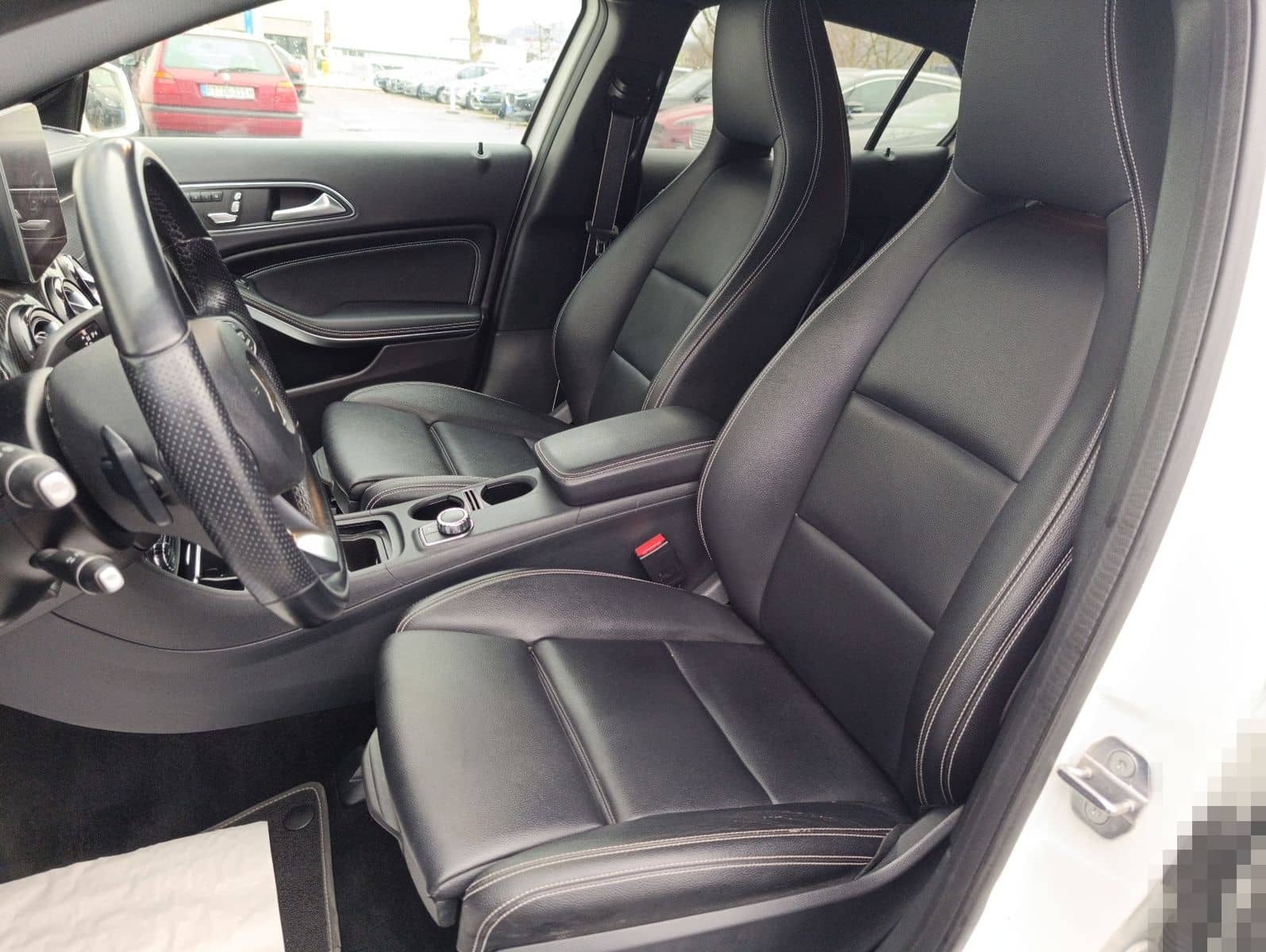 Mercedes-Benz GLA 250 4Matic Urban Style Edition Leder Navi foto 9