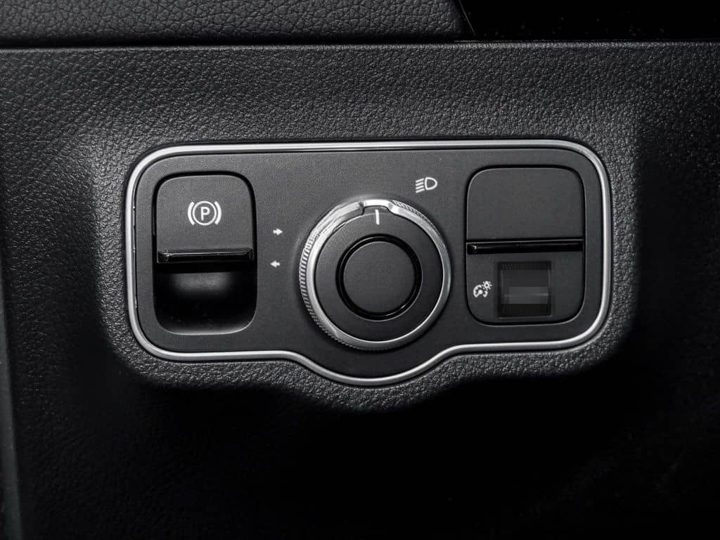 Mercedes-Benz GLA 180 Progressive/Pano/AHK/Leder/LED/Kamera/18 foto 17