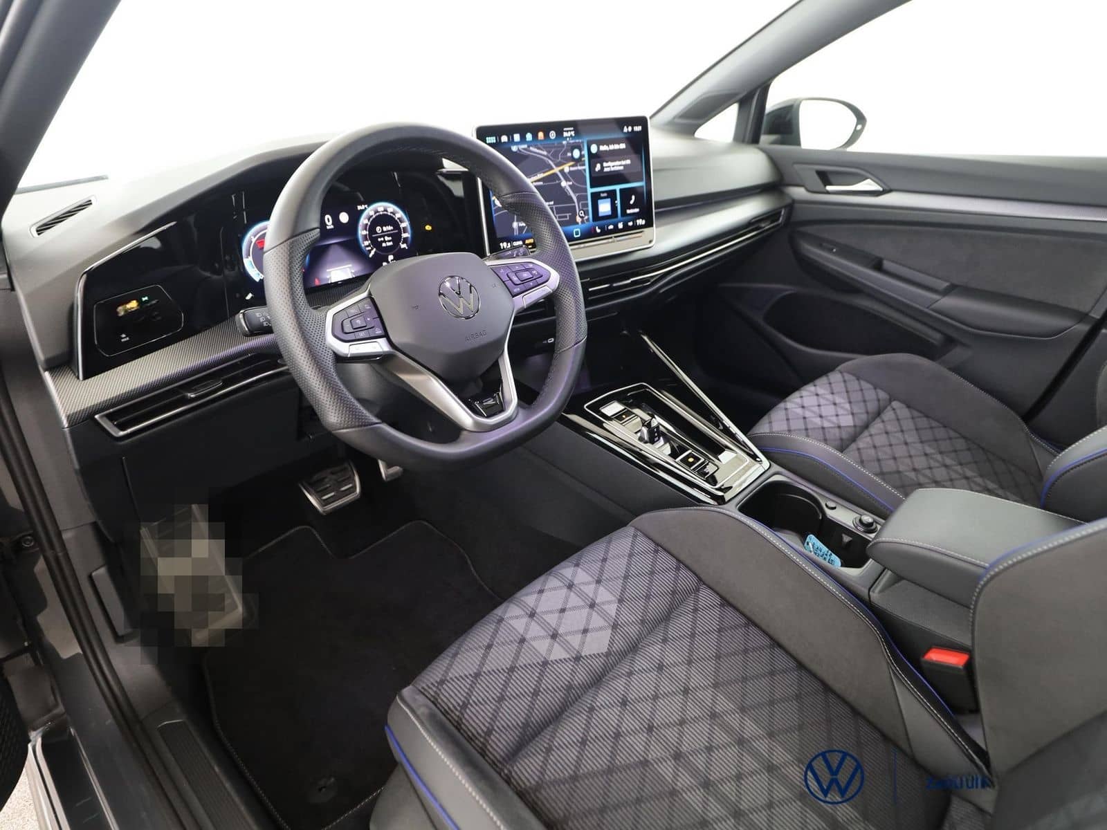 Volkswagen Golf VIII Variant 2.0 TDI+R-LINE+DSG+AREA+PANO foto 10