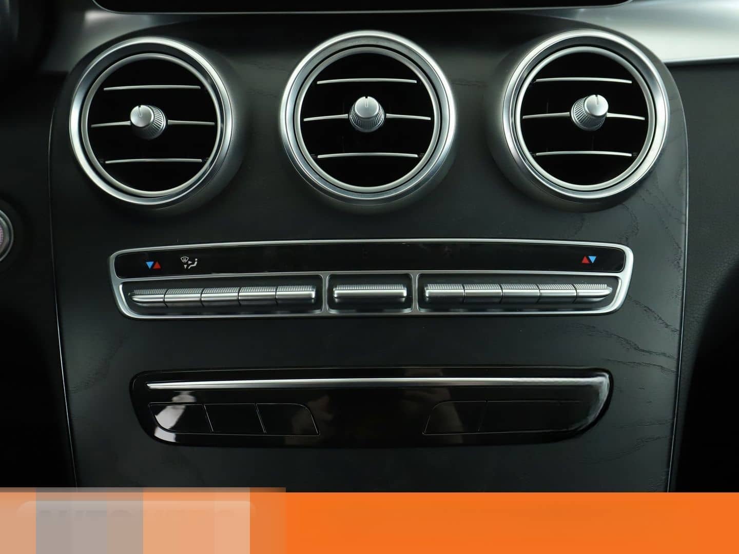 Mercedes-Benz C 180 CGI Avantgarde Aut.*NAVI*LED*TEMPO*PDC* foto 23