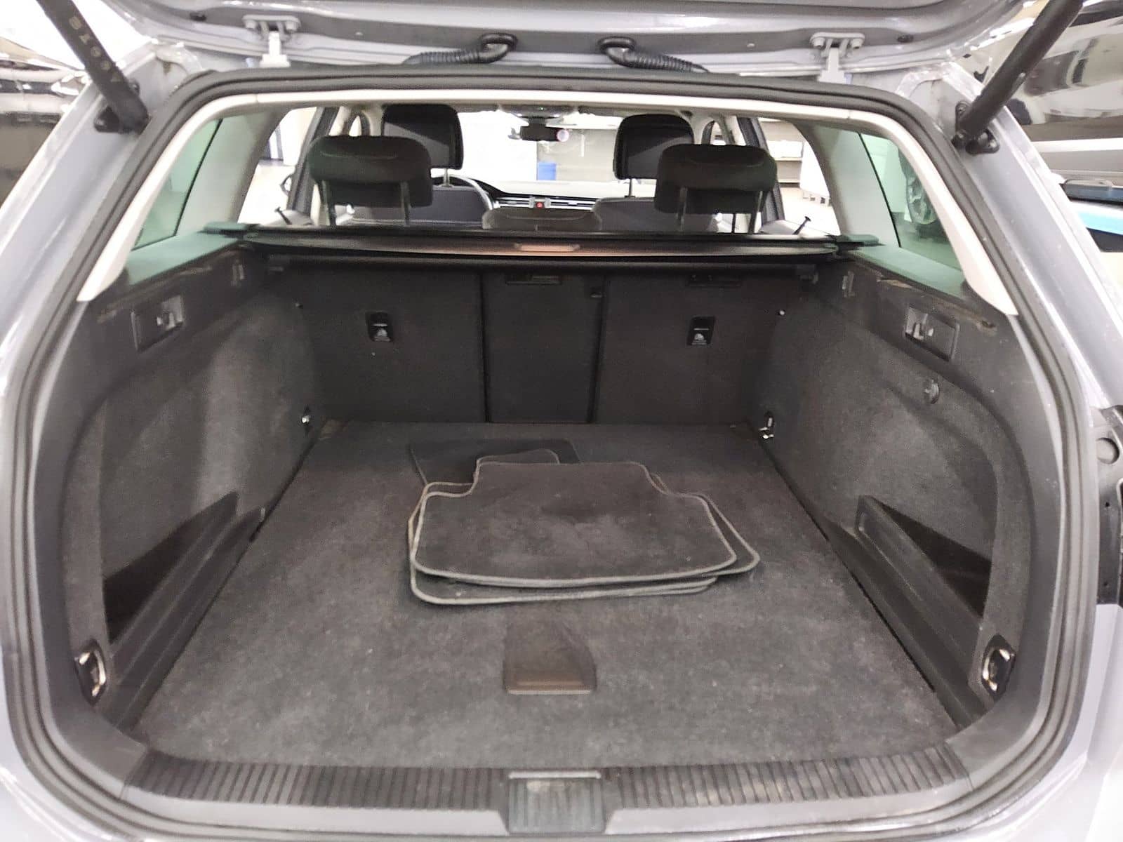 Volkswagen Passat Var. 2.0 TDI Business Navi RfK LED ACC foto 11