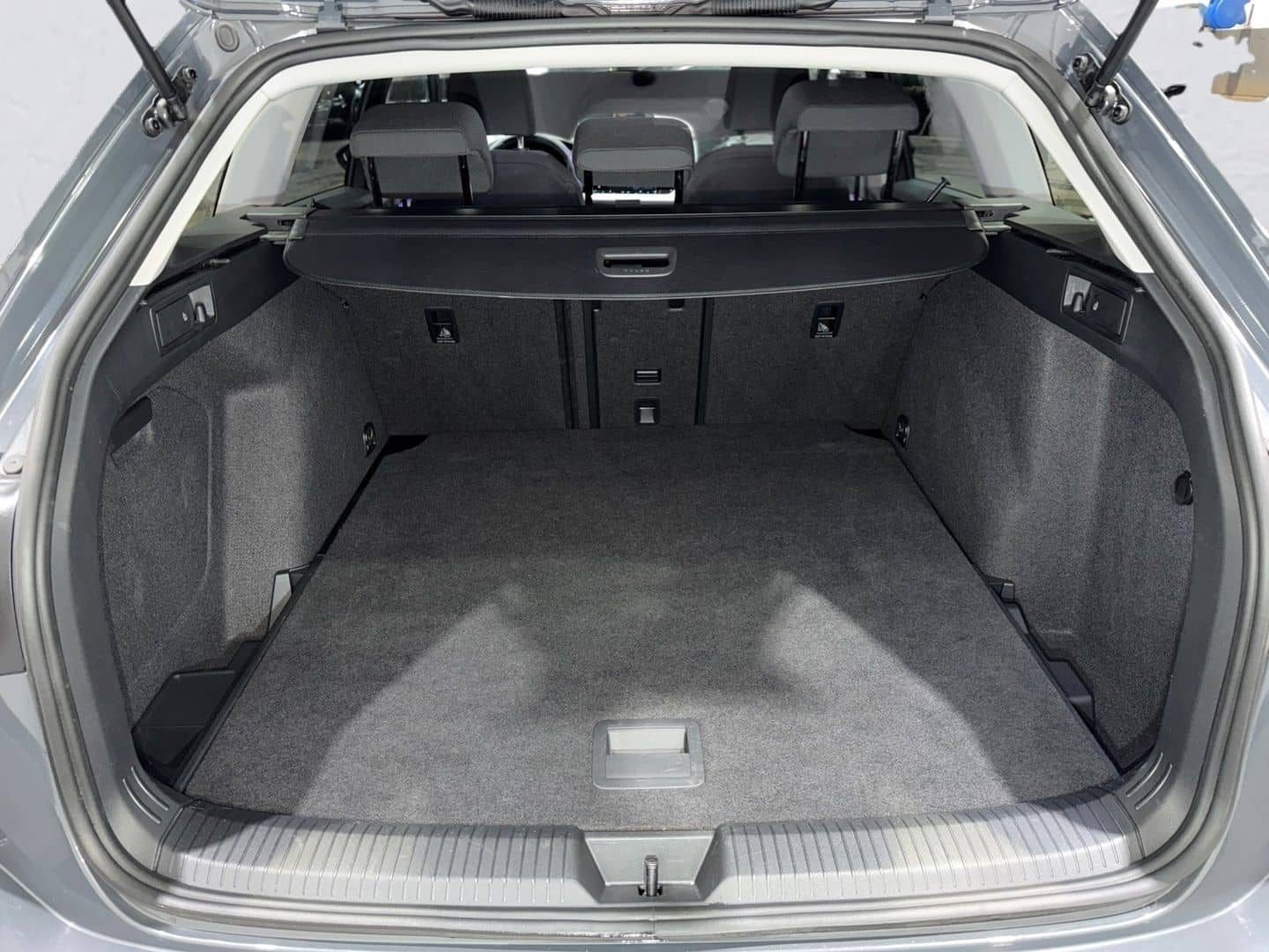 Volkswagen Golf Variant 8 2.0 TDI DSG LIFE LED KAMERA NAVI  foto 8